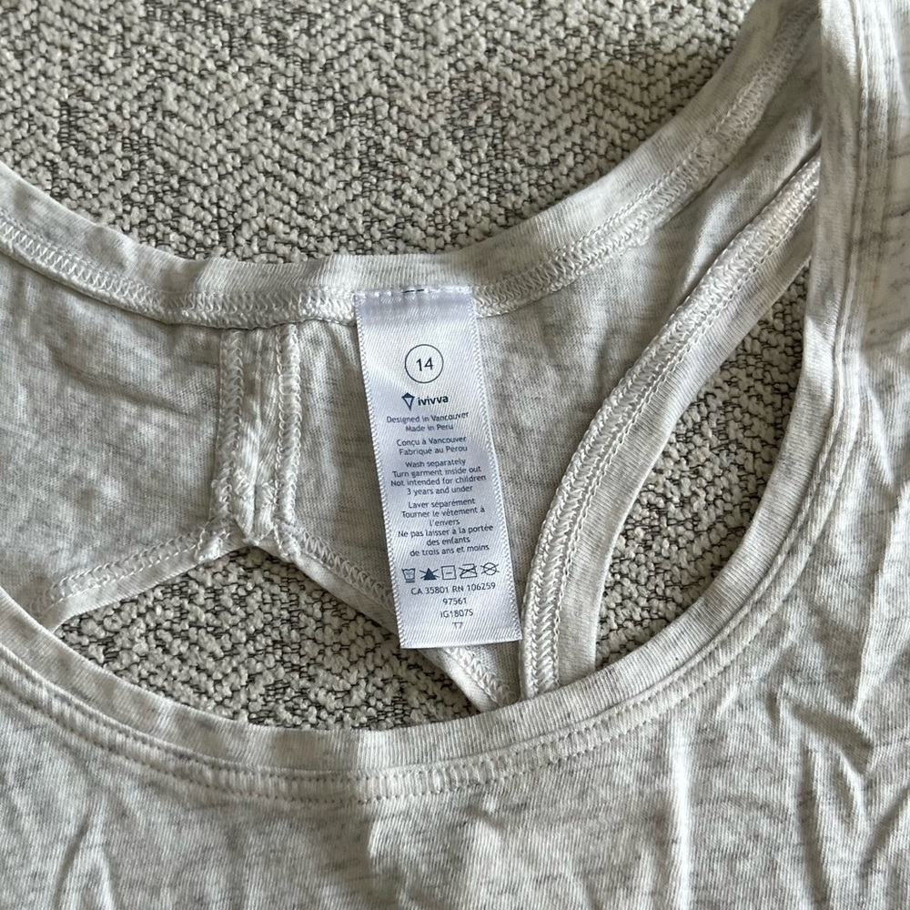 Ivivva size 14 tank